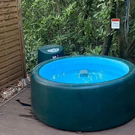 Calme Proche Paris Avec Terrasse Privative Et Jacuzzi En Option