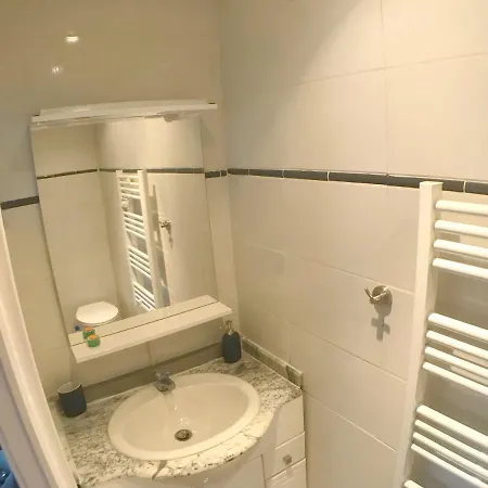 شقة Calme Proche Paris Avec Terrasse Privative Et Jacuzzi En Option باليزو